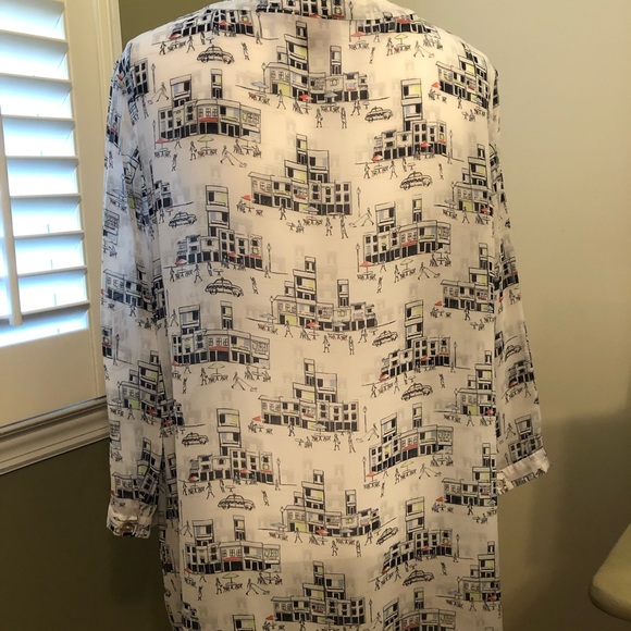 Chico’s Poly Tunic, Black, white, hint of orange🍊🍊🍊 - Picture 5 of 9